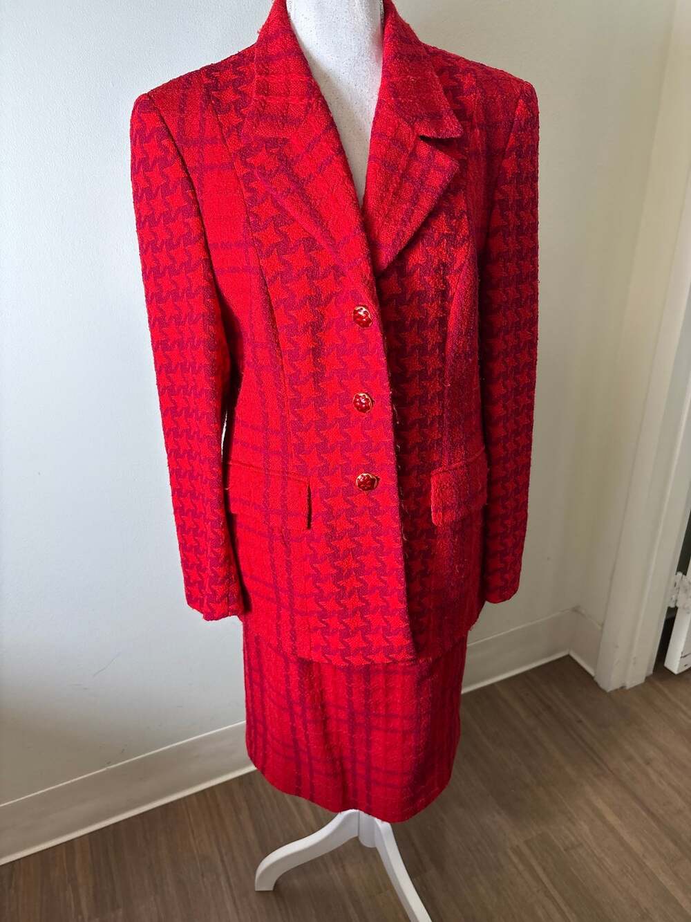 Escada Vintage Red Plaid 2 Piece Wool Pencil Skirt Suit Set Sz 40
